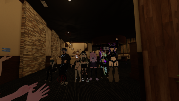 VRChat_1280x720_2021-04-12_23-34-43.047.png